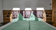 zur Vergrößerung klicken