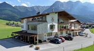 Hotel Garni Tirol - Fam. Hauser