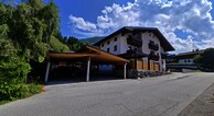 Mountainview Appartement mit Balkon und Carport